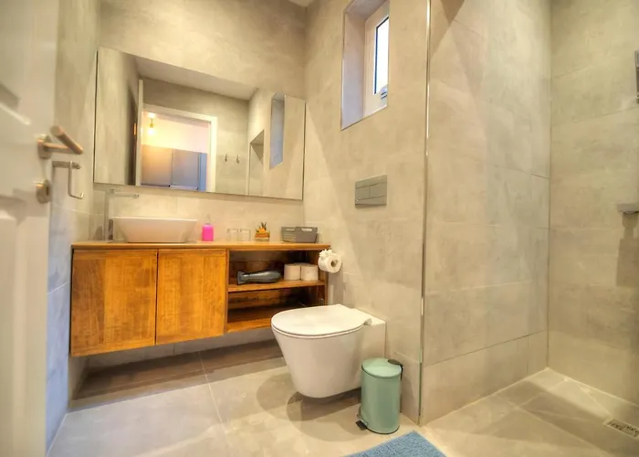 Beautifully Furnished Flat In The Center Jbal1-1 Apartamento