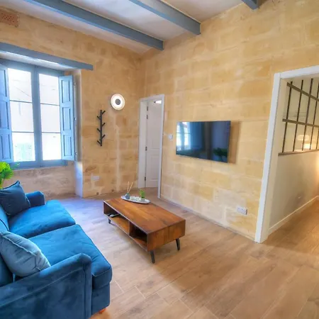 Beautifully Furnished Flat In The Center Jbal1-1 * Valletta
