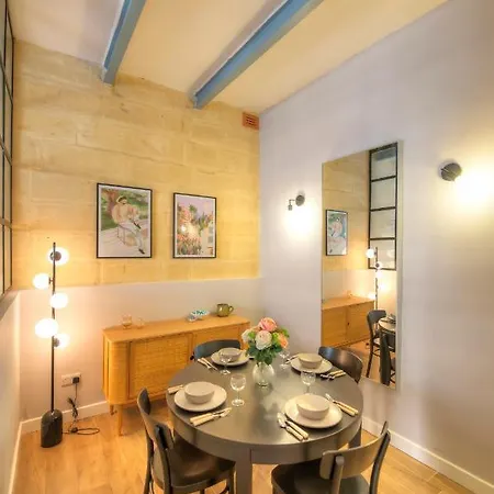 Beautifully Furnished Flat In The Center Jbal1-1